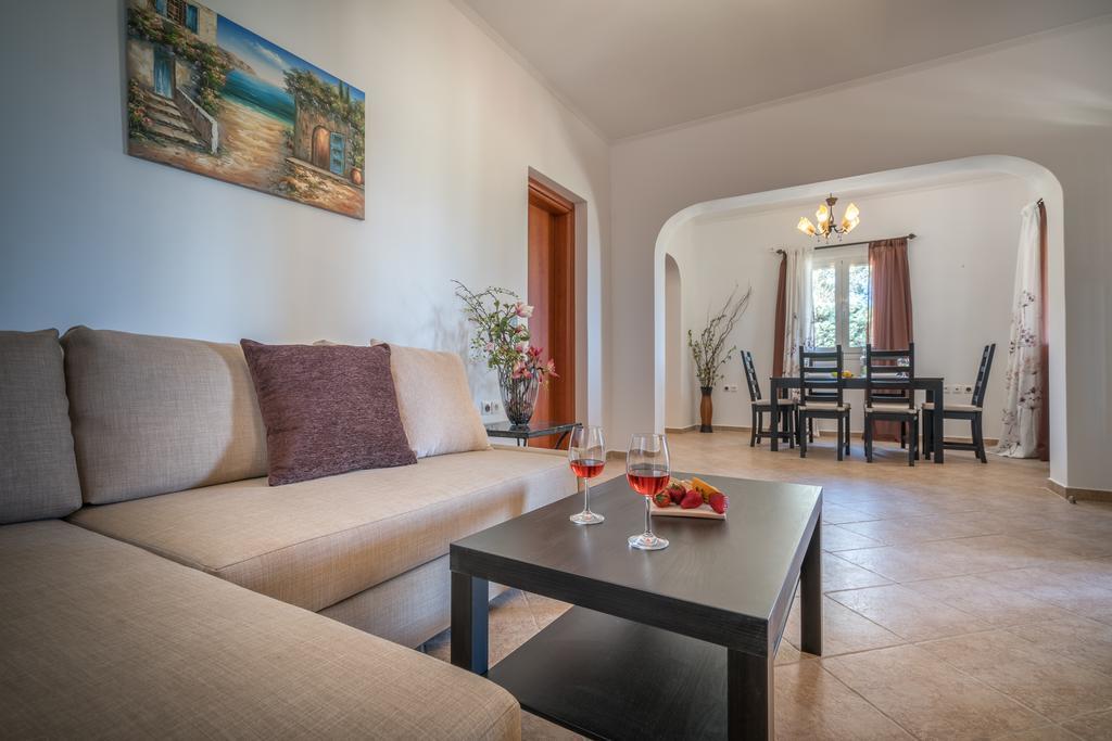 Aelia Villa カリテア エクステリア 写真